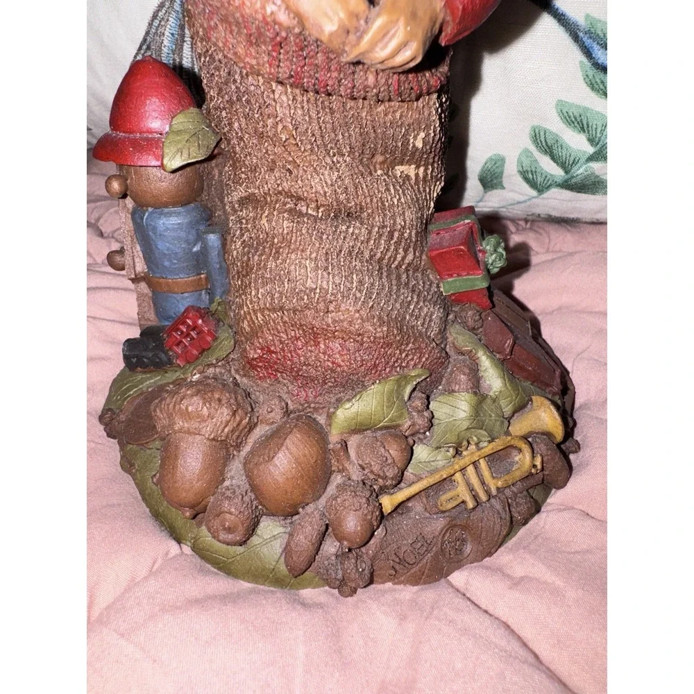 Signed Tom Clark Cairn Studio Noel Christmas Gnome Figurine 1984 #48